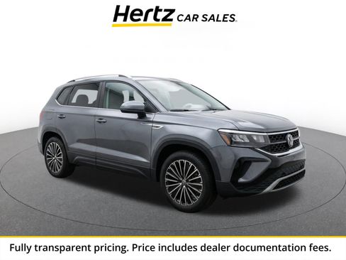 Used 2026 Volkswagen Taos SE FWD image 1