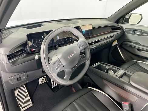 New 2026 Kia EV9 GT-Line image 9