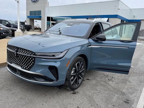 New 2026 Lincoln Nautilus Reserve image 35