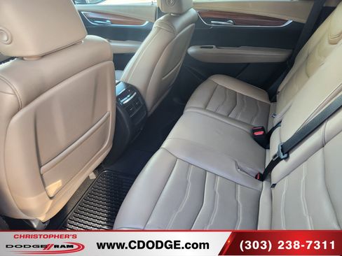Used 2019 Cadillac XT5 Platinum image 11