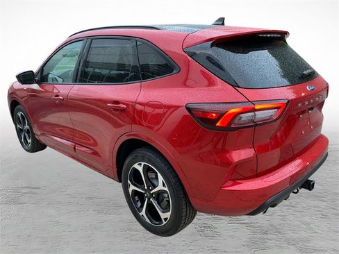 Used 2024 Ford Escape ST-Line Select w/ Tech Pack #2 AWD/4WD image 4