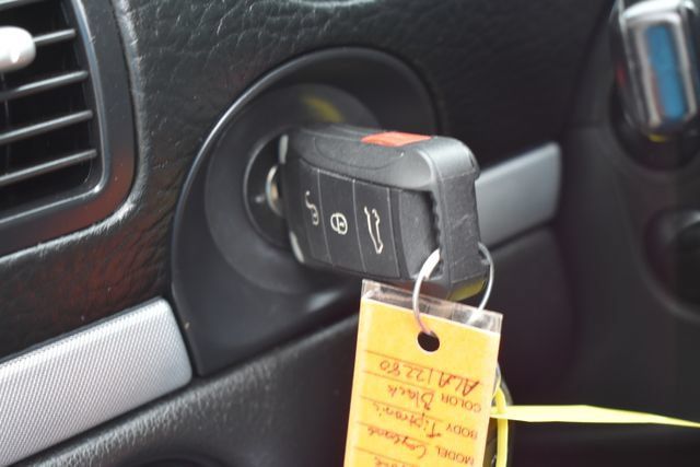 Used 2010 Porsche Cayenne AWD/4WD image 23