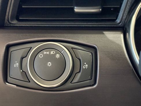 Used 2017 Ford Mustang Shelby GT350 image 29