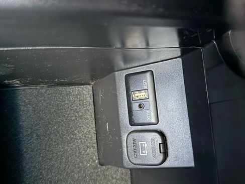 Used 2013 MAZDA CX-9 Touring image 38