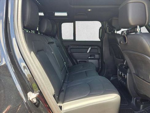 Used 2024 Land Rover Defender 110 V8 AWD/4WD image 17
