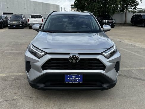 Used 2025 Toyota RAV4 XLE FWD image 3