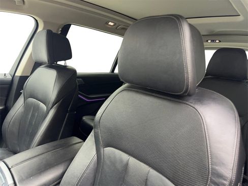 Used 2021 BMW X7 xDrive40i w/ Premium Package image 28