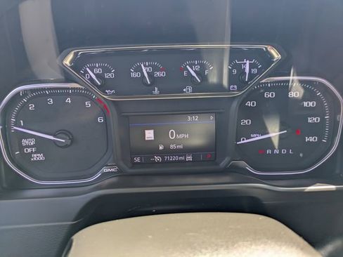 Used 2021 GMC Sierra 1500 AT4 w/ AT4 Premium Package AWD/4WD image 32