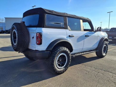 Used 2022 Ford Bronco Big Bend w/ Sasquatch Package image 3