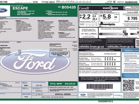 Used 2022 Ford Escape Titanium image 3