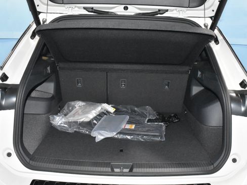 New 2026 Volkswagen Tiguan SE R-Line AWD/4WD image 24