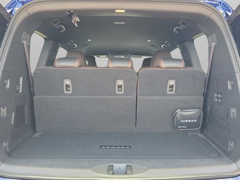 New 2025 Nissan Armada SL w/ Captain's Chari Seat Package image 9