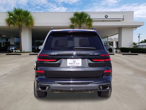 Certified 2024 BMW X7 xDrive40i w/ M Sport Package image 5