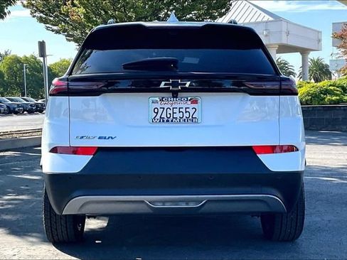 Used 2023 Chevrolet Bolt EUV Premier FWD image 4