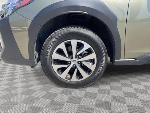 Used 2025 Subaru Outback Premium w/ Popular Package #1A AWD/4WD image 7