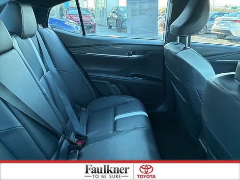 Certified 2025 Toyota Camry Hybrid image 21