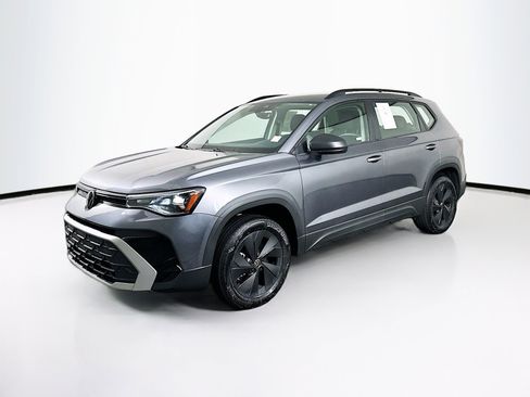 Used 2025 Volkswagen Taos S image 3