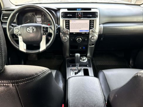 Used 2022 Toyota 4Runner SR5 Premium image 14