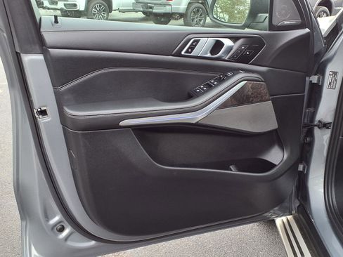 Used 2025 BMW X5 sDrive40i w/ Climate Comfort Package image 15