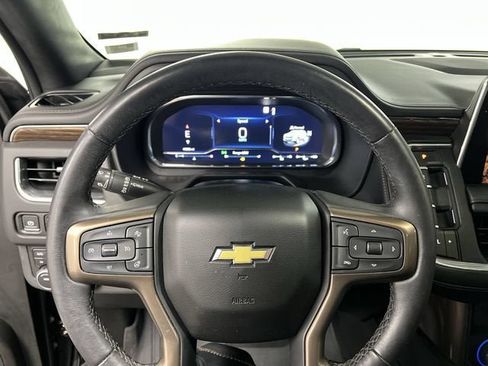 Used 2022 Chevrolet Tahoe High Country AWD/4WD image 11