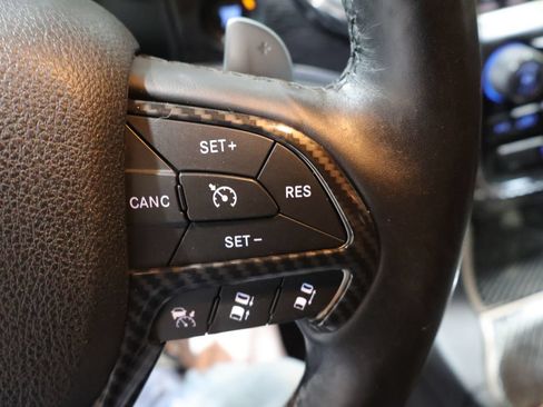 Used 2015 Jeep Grand Cherokee Summit AWD/4WD image 36