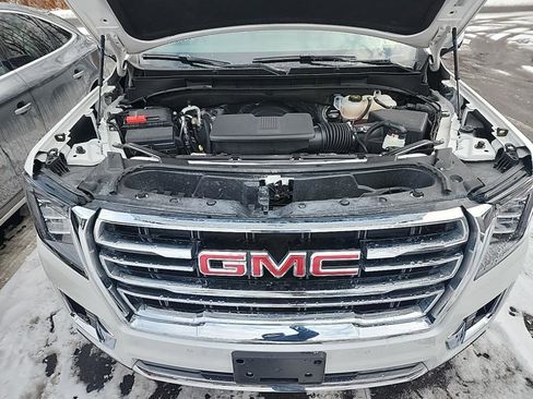 Certified 2023 GMC Yukon XL SLT w/ SLT Luxury Package image 18