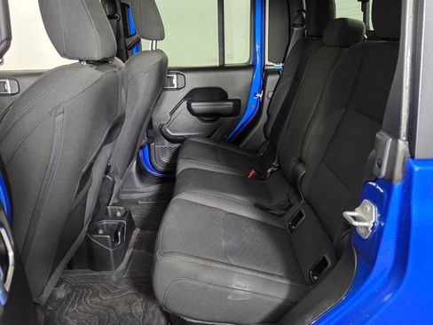 Used 2023 Jeep Gladiator Sport image 28