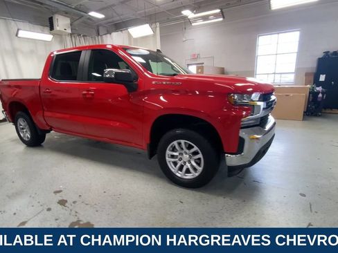 Used 2021 Chevrolet Silverado 1500 LT AWD/4WD image 2