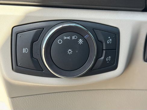 Used 2017 Ford Fusion Energi SE image 34