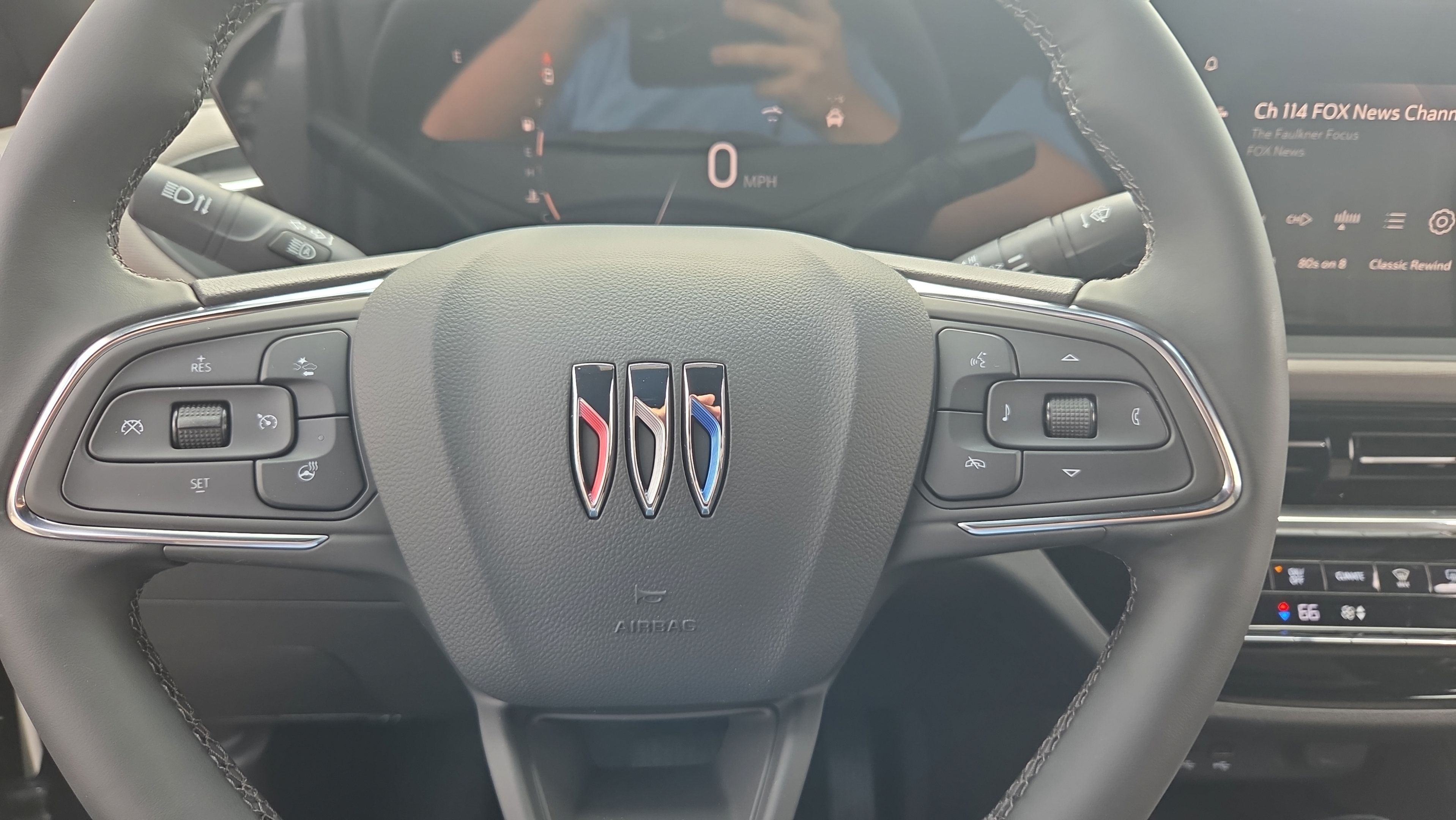 New 2026 Buick Envista Avenir FWD image 22