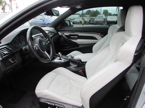 Used 2015 BMW M4 Coupe RWD image 11
