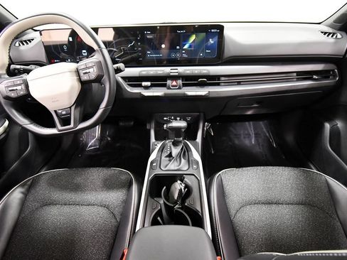 Certified 2025 Kia K4 EX w/ GT-Line Sunroof Package FWD image 3