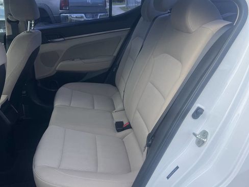 Used 2017 Hyundai Elantra Value Edition w/ Cargo Package image 9