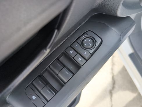 Used 2024 Toyota Tacoma SR5 image 15