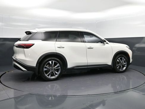 Certified 2023 INFINITI QX60 Luxe w/ Performance Audio Package image 8