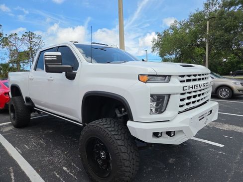 Used 2023 Chevrolet Silverado 2500 High Country w/ Z71 Off-Road Package AWD/4WD image 3