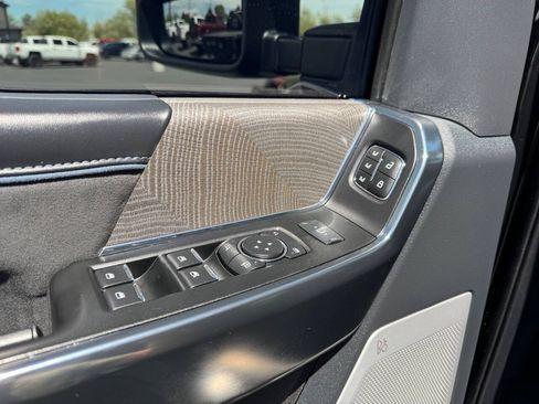 Used 2025 Ford F350 Platinum AWD/4WD image 15