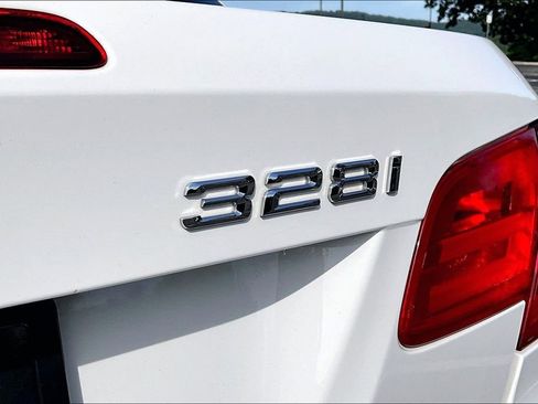 Used 2011 BMW 328i Convertible RWD image 22