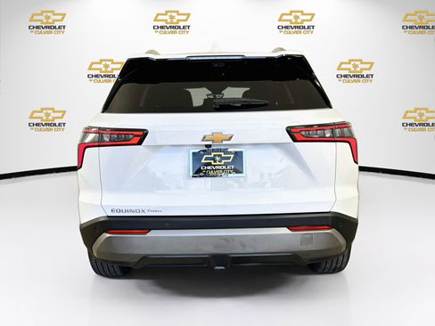 Used 2025 Chevrolet Equinox LT w/ Convenience Package II AWD/4WD image 6