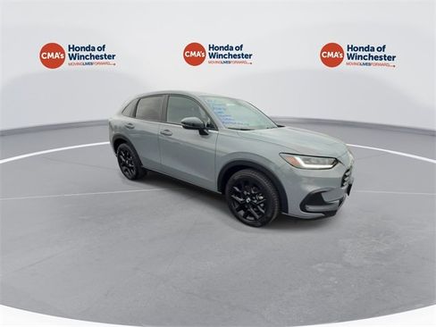 Used 2025 Honda HR-V Sport image 12