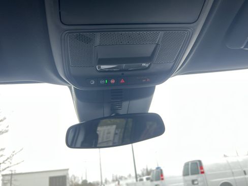 New 2026 Chevrolet Traverse LT image 31