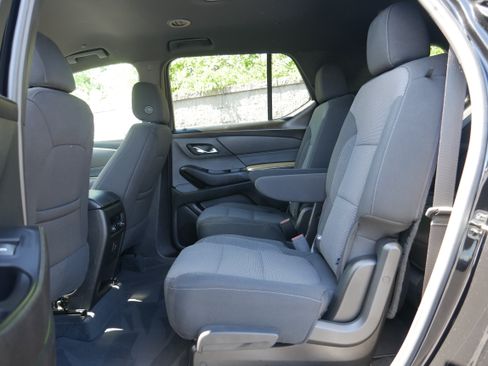 Certified 2023 Chevrolet Traverse LT w/ Midnight/Sport Edition AWD/4WD image 16