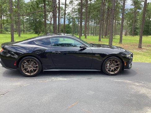 Used 2024 Ford Mustang GT Premium RWD image 6