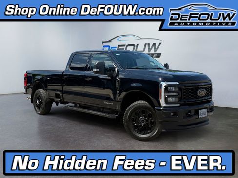 Used 2025 Ford F250 XLT w/ Black Appearance Package AWD/4WD image 1