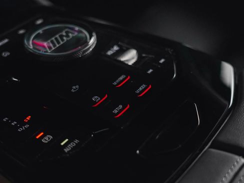 Used 2026 BMW M5 w/ Carbon Package image 63