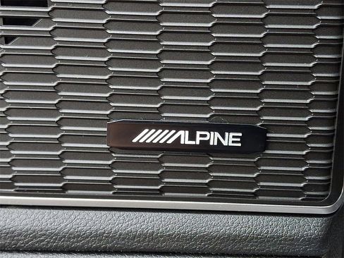 Used 2022 Jeep Grand Cherokee L Limited w/ Luxury Tech Group II image 27