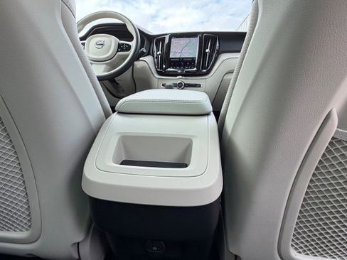 Certified 2023 Volvo XC60 B5 Plus FWD image 14