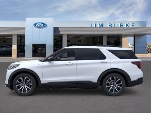 New 2026 Ford Explorer ST-Line RWD image 3