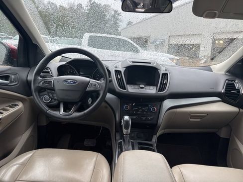Used 2018 Ford Escape SEL image 12