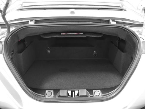 Certified 2025 Ferrari Roma Spider RWD image 41